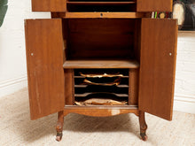 Load image into Gallery viewer, VICTROLA 1917 RCA TALKING MACHINE ANTIQUE CLASSIC RARE VV-100 PLAYS WORKS