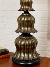 Load image into Gallery viewer, Lotus Lamp
