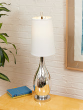 Load image into Gallery viewer, Tear Drop Lamp