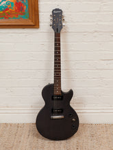 Load image into Gallery viewer, Epiphone Special Model Electric Guitar