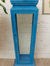 Load image into Gallery viewer, Blue French Vintage Pedestal