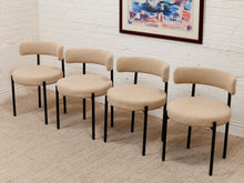 Load image into Gallery viewer, Roberta Chair
