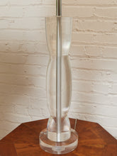 Load image into Gallery viewer, Lucite Lamp With Chunky Lucite Finial