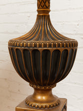 Load image into Gallery viewer, Vintage Hollywood Regency Lamps