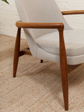 Load image into Gallery viewer, Curved Ivory Lounge Chair