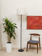 Load image into Gallery viewer, Black Floor Lamp