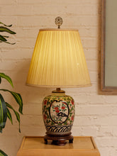 Load image into Gallery viewer, Vintage Asian Chinoiserie Table Lamp