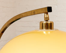 Load image into Gallery viewer, 1970s Vintage Gold Floor Lamp