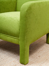 Load image into Gallery viewer, Appletini Vintage Chair