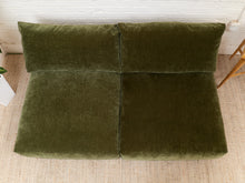 Load image into Gallery viewer, Hansel Two Piece Armless Loveseat