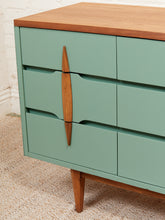Load image into Gallery viewer, 1960s Kroehler Sculptural Wood Drawer Pulls 9 Drawer Dresser