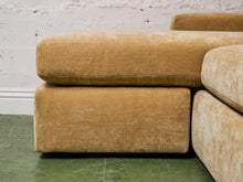 Load image into Gallery viewer, Hauser in Maize