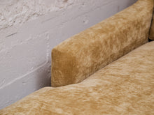 Load image into Gallery viewer, Hauser in Maize