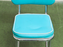Load image into Gallery viewer, Set of 4 Turquoise Rare Hairpin Leg Sweetheart Diner Chairs