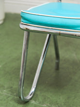 Load image into Gallery viewer, Set of 4 Turquoise Rare Hairpin Leg Sweetheart Diner Chairs