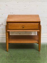 Load image into Gallery viewer, Elmwood Vintage End Table