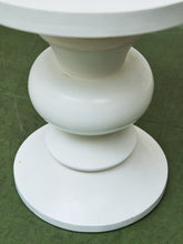 Load image into Gallery viewer, Pedestal Table