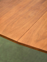 Load image into Gallery viewer, Walnut Dining table no Leaf
