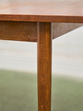 Load image into Gallery viewer, Walnut Dining table no Leaf