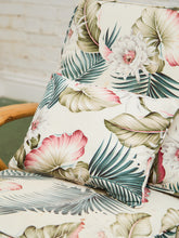 Load image into Gallery viewer, Pretzel Rattan Chair