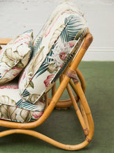Load image into Gallery viewer, Pretzel Rattan Chair