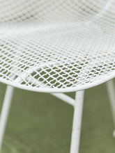 Load image into Gallery viewer, Vintage Mid Century Modern Russell Woodard Sculptura Chair
