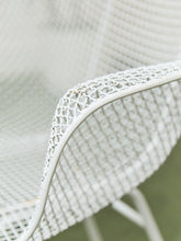 Load image into Gallery viewer, Vintage Mid Century Modern Russell Woodard Sculptura Chair