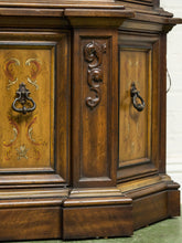 Load image into Gallery viewer, Drexel Heritage Hutch