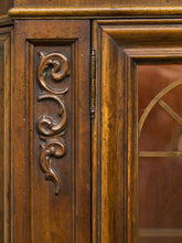 Load image into Gallery viewer, Drexel Heritage Hutch