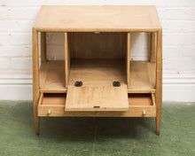 Load image into Gallery viewer, Vintage End Table