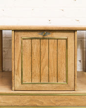 Load image into Gallery viewer, Vintage End Table