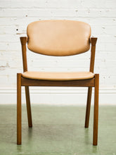 Load image into Gallery viewer, T-Rex Chair in Cantina Peanut