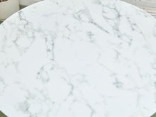 Load image into Gallery viewer, Jasmine Round Brass Base Tulip Table