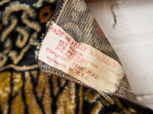 Load image into Gallery viewer, Vintage Winter Dear Tapestry