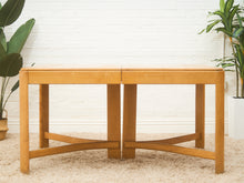 Load image into Gallery viewer, 1940's Vintage Heywood Wakefield Dining Table
