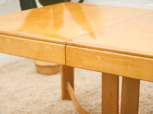 Load image into Gallery viewer, 1940's Vintage Heywood Wakefield Dining Table