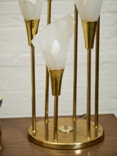 Load image into Gallery viewer, Vintage Hollywood Regency Lily Brass Table Lamp