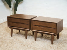 Load image into Gallery viewer, Solis Double Drawer Nightstands