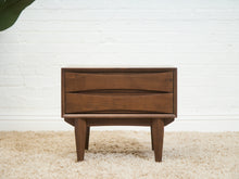 Load image into Gallery viewer, Solis Double Drawer Nightstands