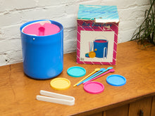 Load image into Gallery viewer, Fun post modern plastic Ice bucket with covers and straws for cups