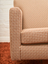 Load image into Gallery viewer, Houndstooth Amber 1960’s Handsome Sofa