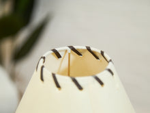 Load image into Gallery viewer, Antler Table Lamp