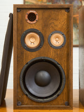 Load image into Gallery viewer, Vintage Speakers