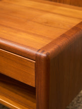 Load image into Gallery viewer, Danish Modern Teak Platform Bed