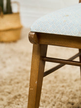 Load image into Gallery viewer, Single Spindle Chair