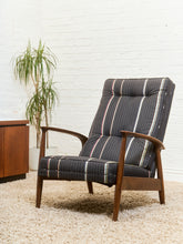 Load image into Gallery viewer, Milo Baughman Lounge Chair Restored with new upholstery