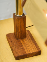 Load image into Gallery viewer, 1970’s Brass and Oak Vintage Table Lamp