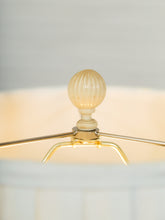 Load image into Gallery viewer, Italian Alabaster Lamp