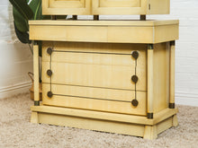 Load image into Gallery viewer, Robot 1950’s style Highboy