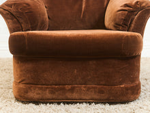 Load image into Gallery viewer, 1970’s Rust Vintage Club Chair